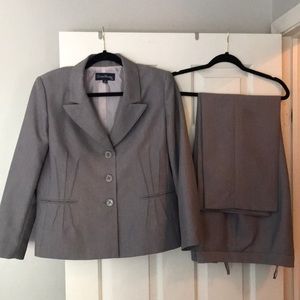Evan Picone Suit - EUC
